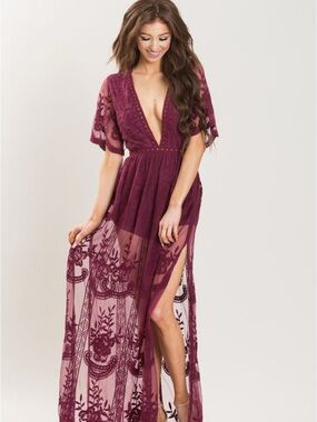 NWT Bloomingdale’s AQUA Maroon Lace Boho Romper - Size M